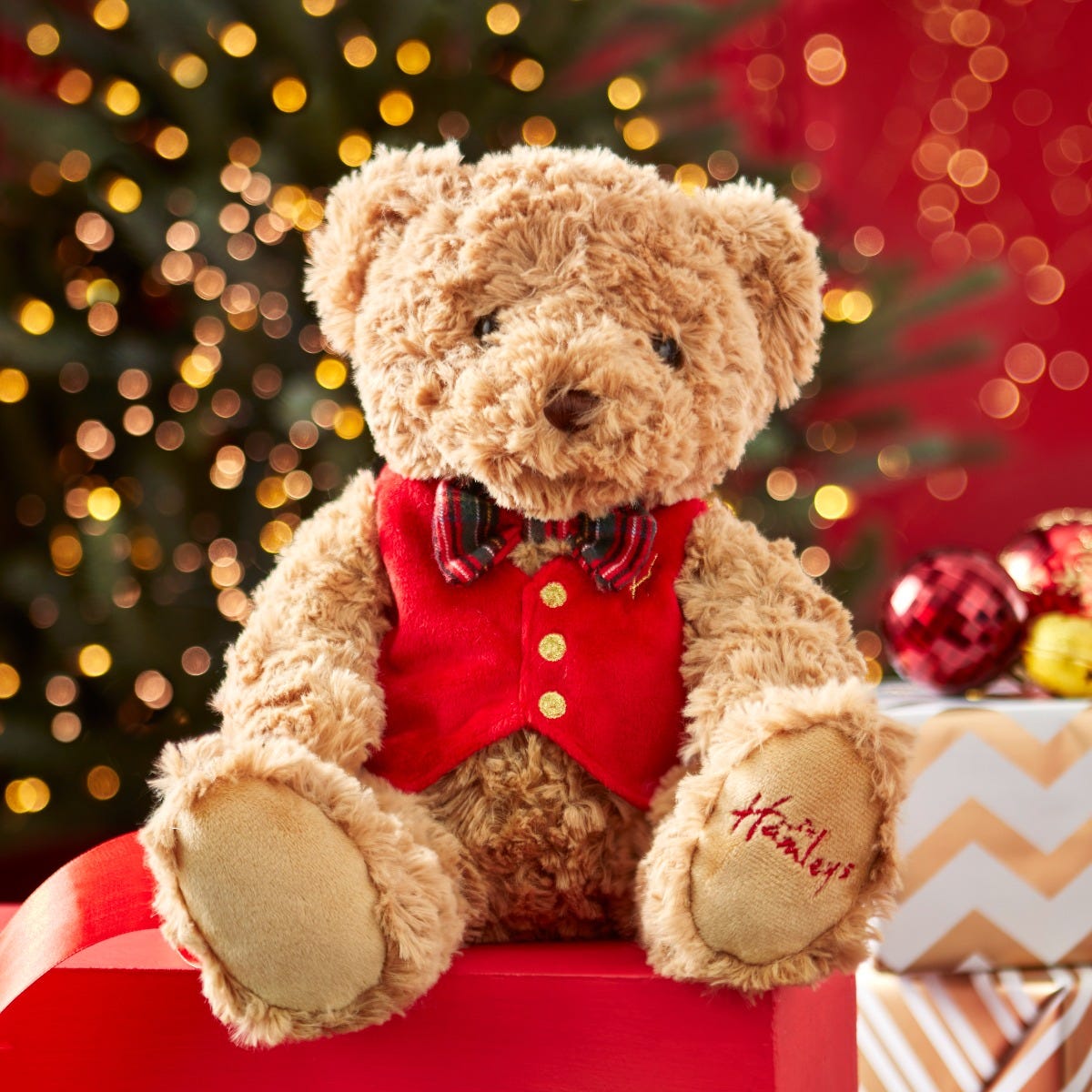 Hamleys Arthur Bear
