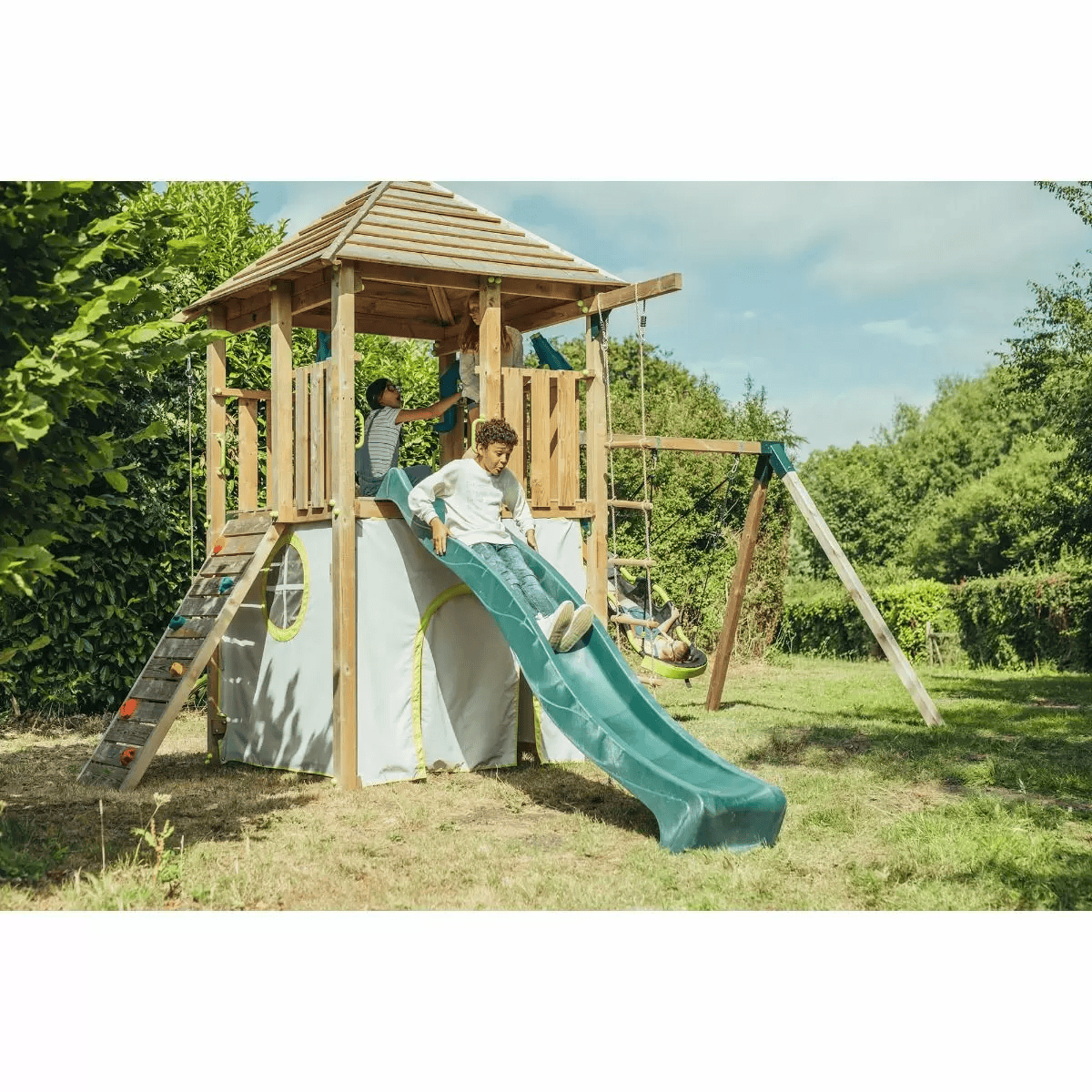 Plum Warthog Wooden Climbing Frame [Nordic Timber]